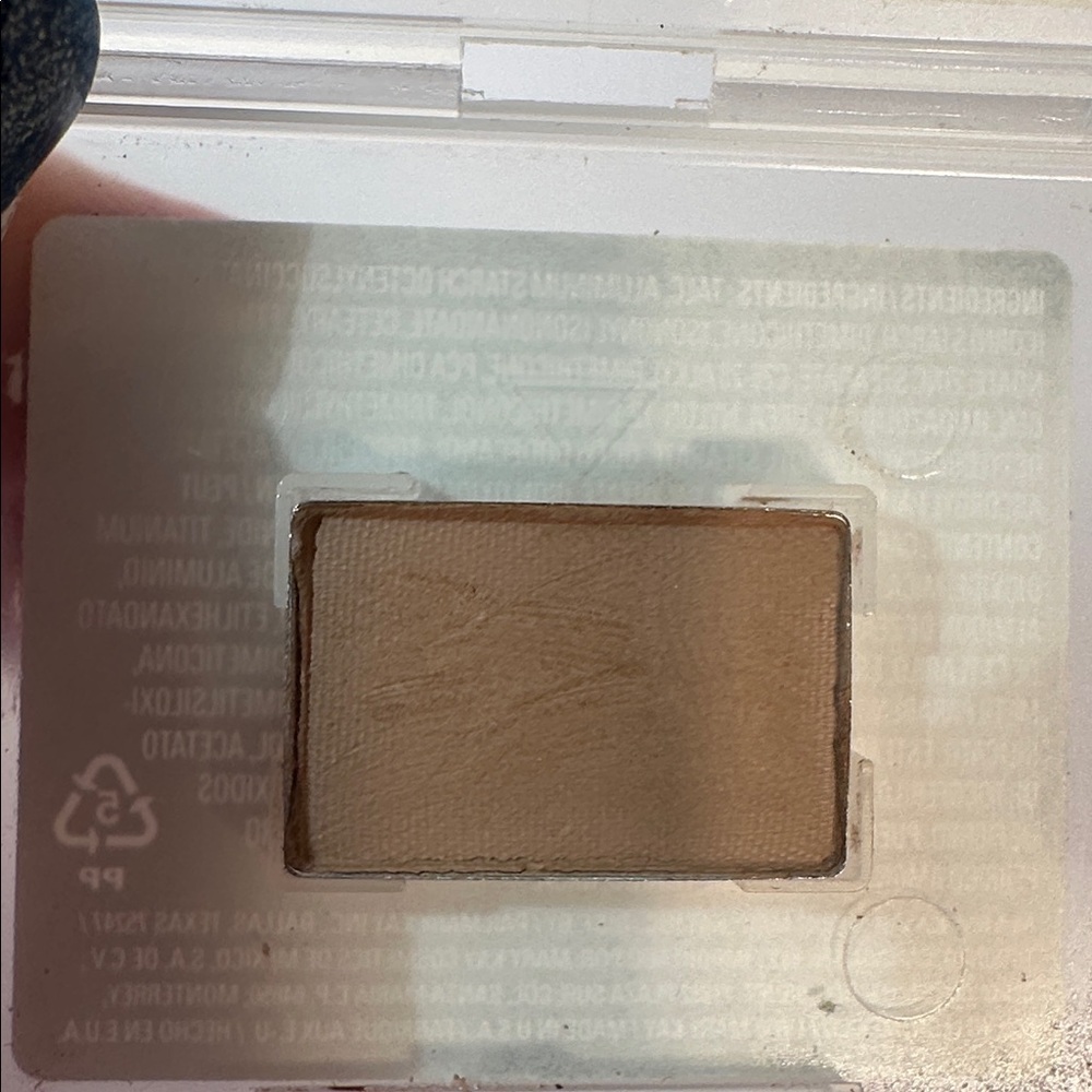 Mary Kay Hazelnut Mineral Eye Color .05oz - Picture 3 of 3